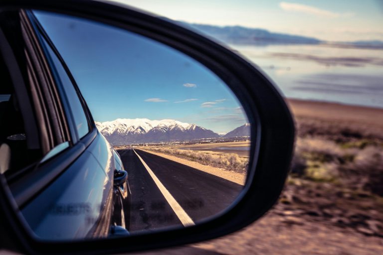 Quantum Computing in Vehicles: Predicting Market Swings at Light Speed