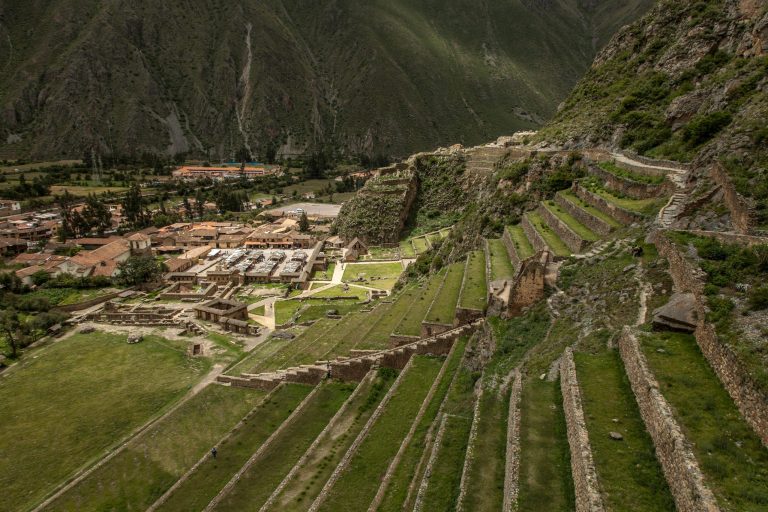 Cultural Heritage Tours: Exploring Ancient Ruins in Greece